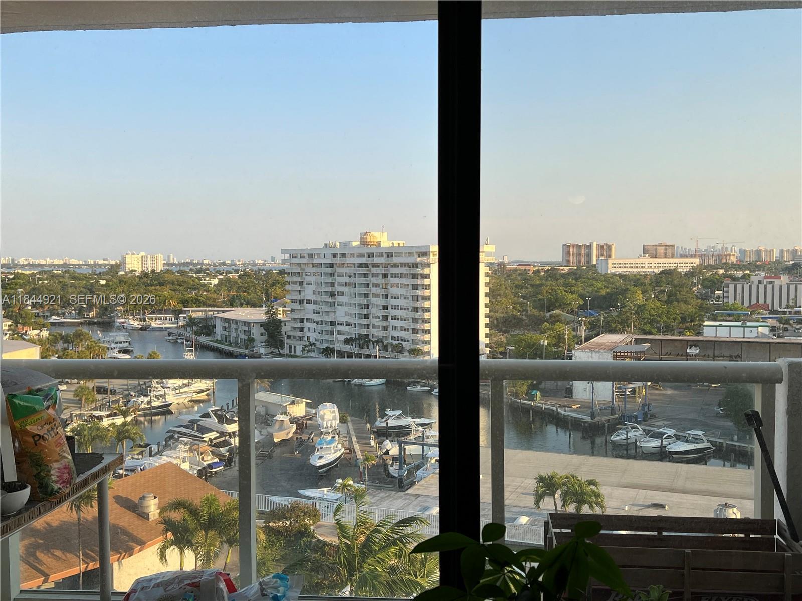 SAILBOAT CAY CONDO - Residential