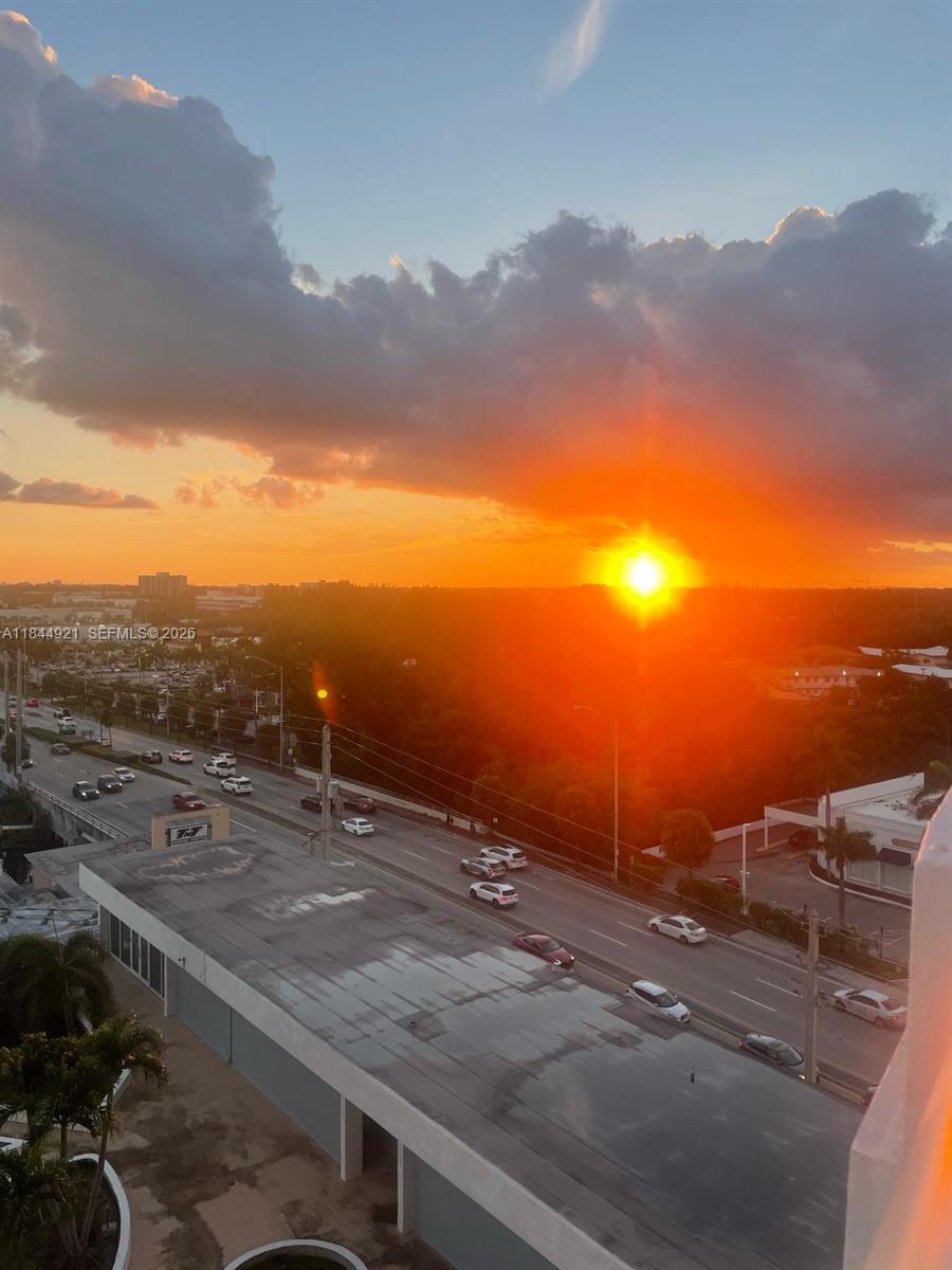 SAILBOAT CAY CONDO - Residential