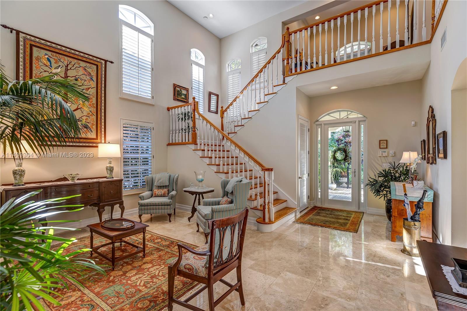 UNIVERSITY PLACE - Residential