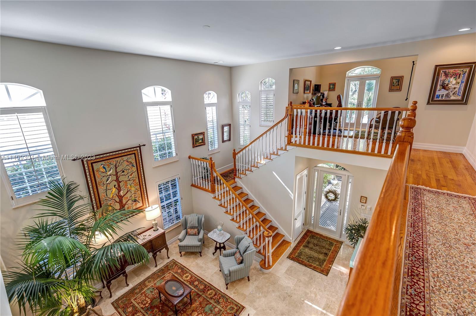 UNIVERSITY PLACE - Residential