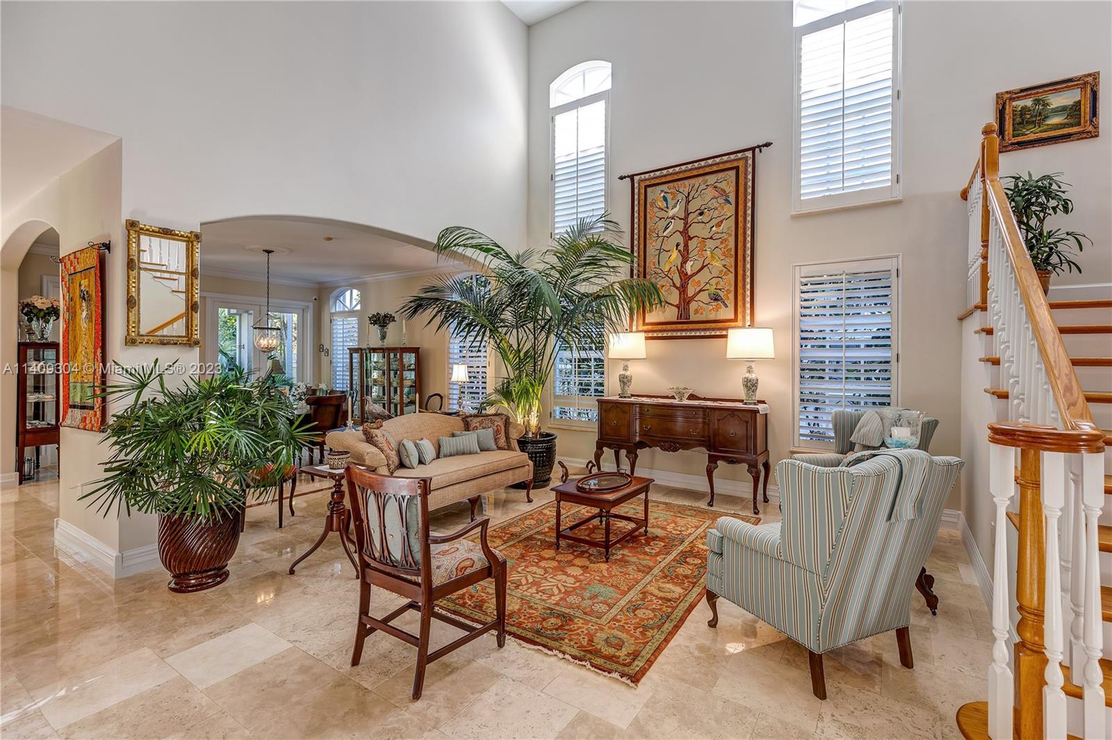 UNIVERSITY PLACE - Residential