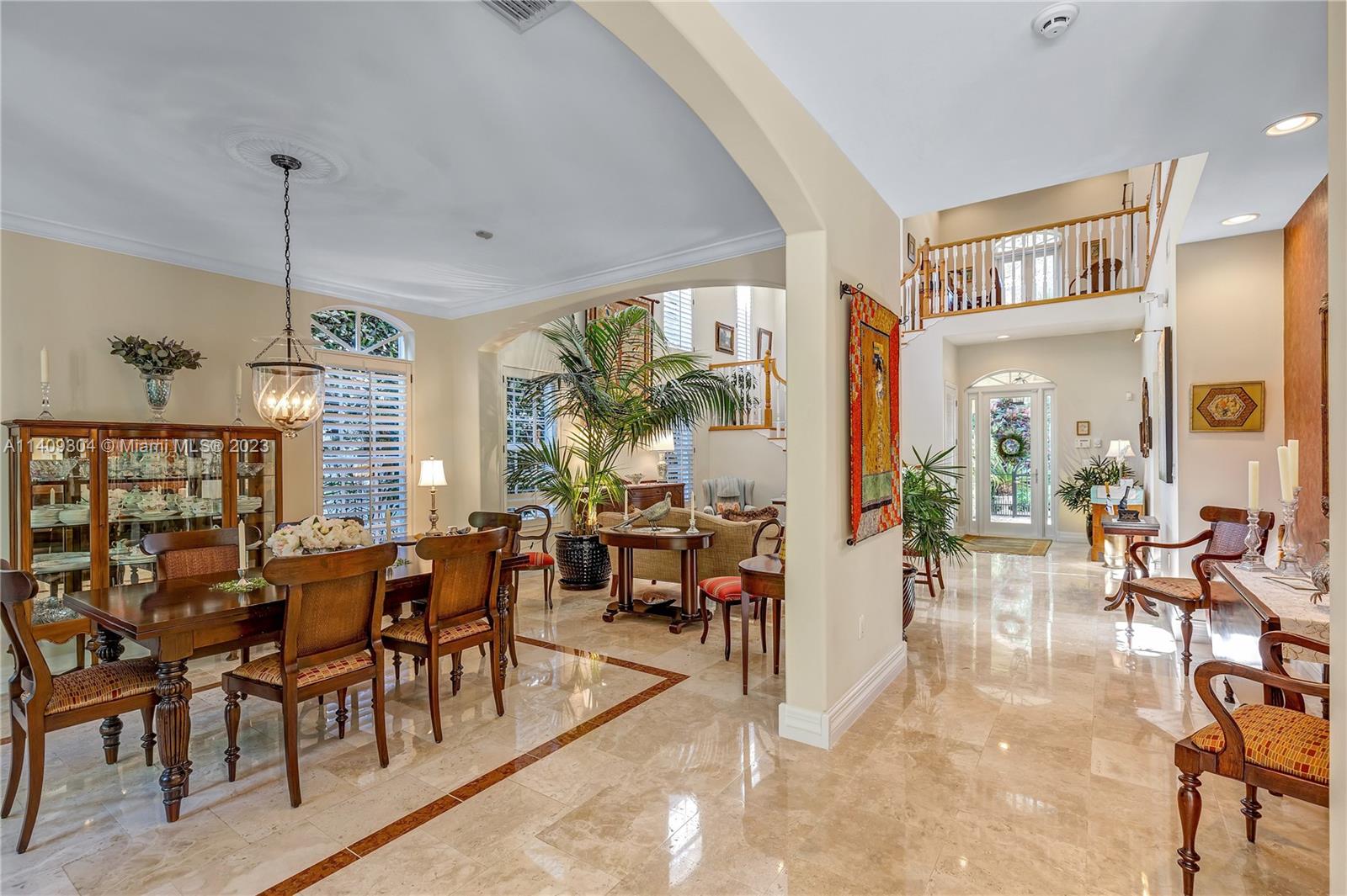 UNIVERSITY PLACE - Residential