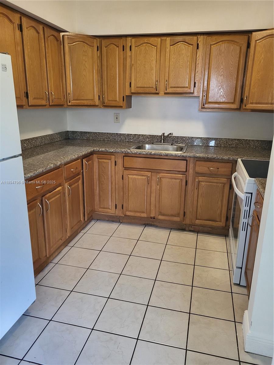 THE PINES - Residential Lease