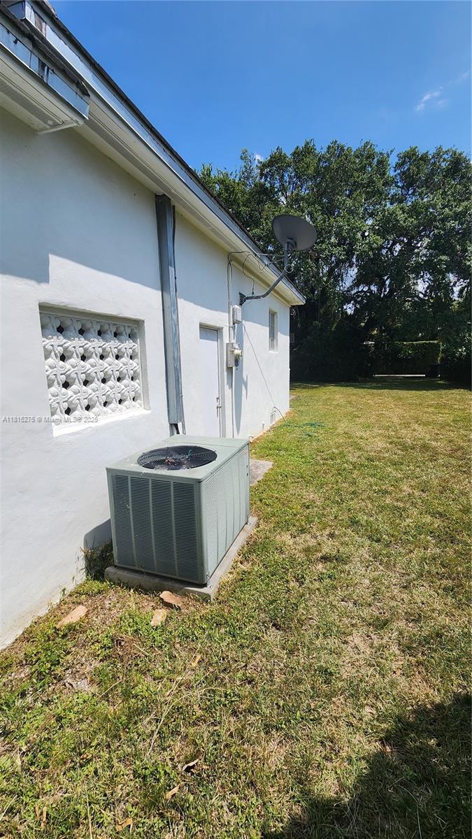 MIAMI SHORES SEC 3 - Residential