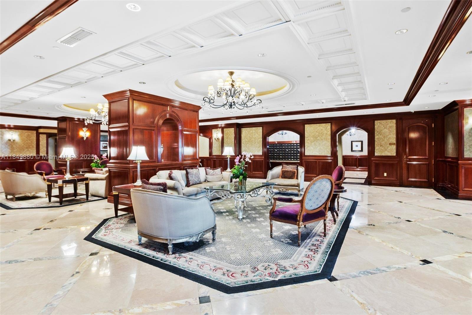 SOLIMAR CONDO - Residential