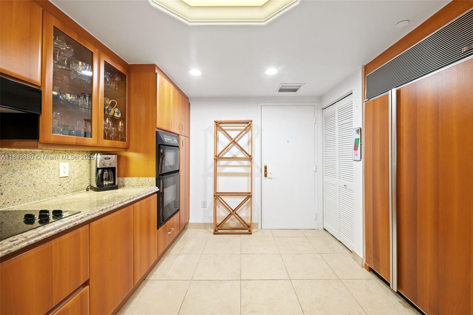 SOLIMAR CONDO - Residential