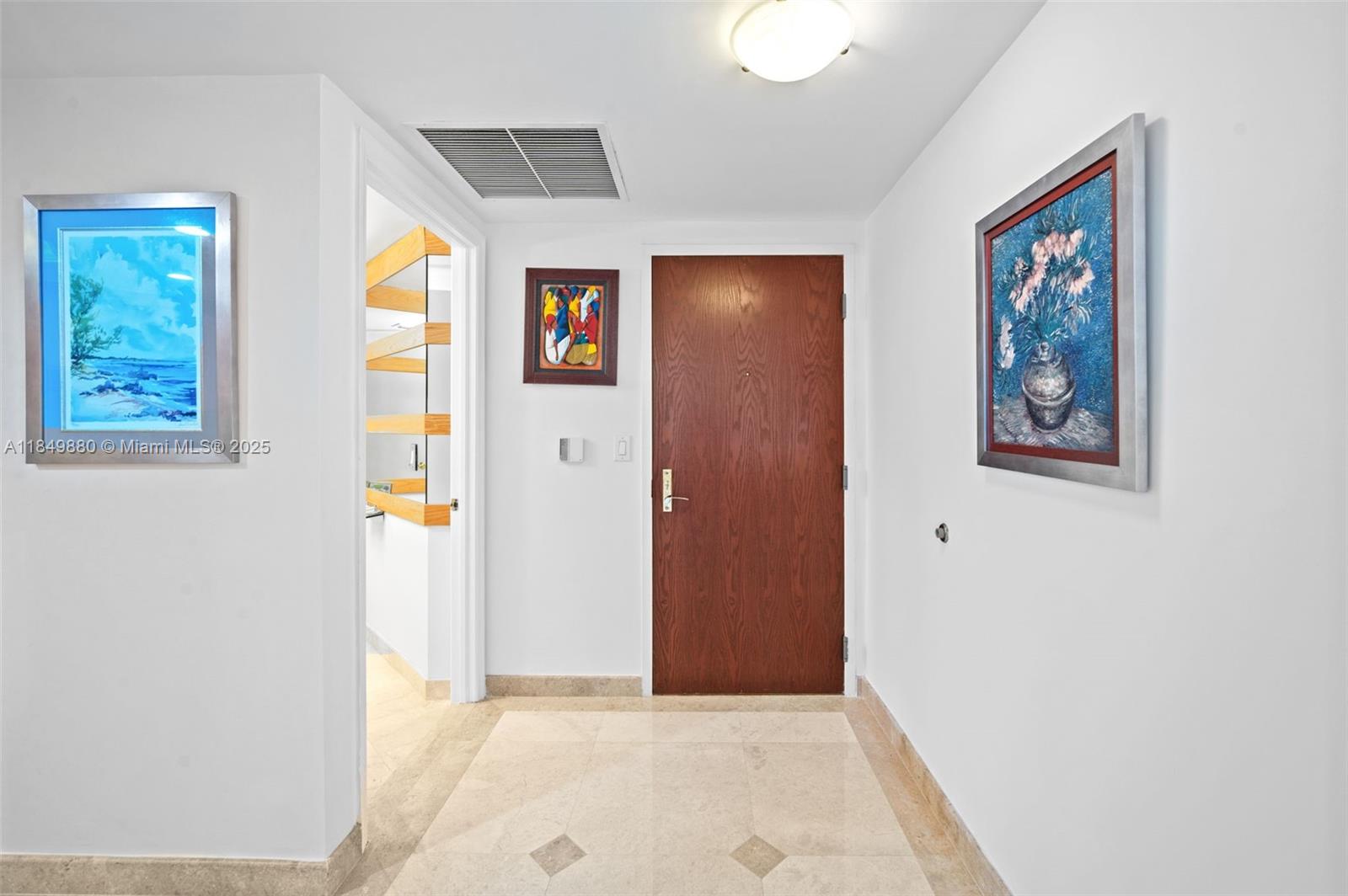 SOLIMAR CONDO - Residential