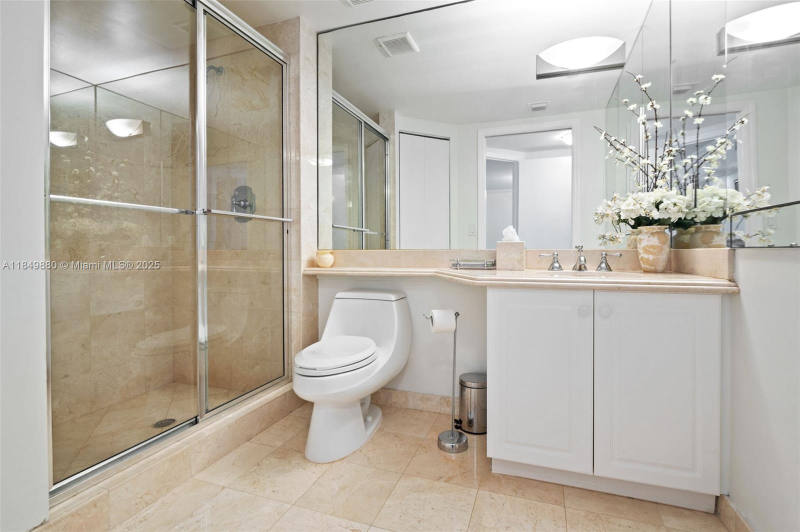 SOLIMAR CONDO - Residential
