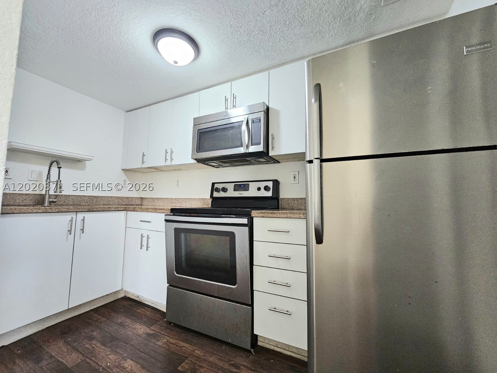 300 NW 84th Ter 300