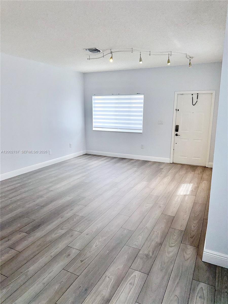 AVALON - Residential