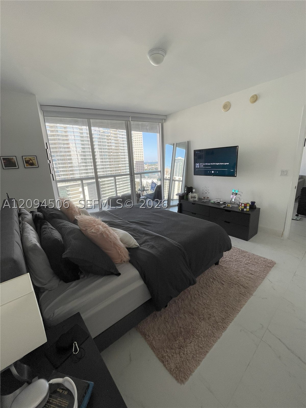 475 Brickell Ave 2114