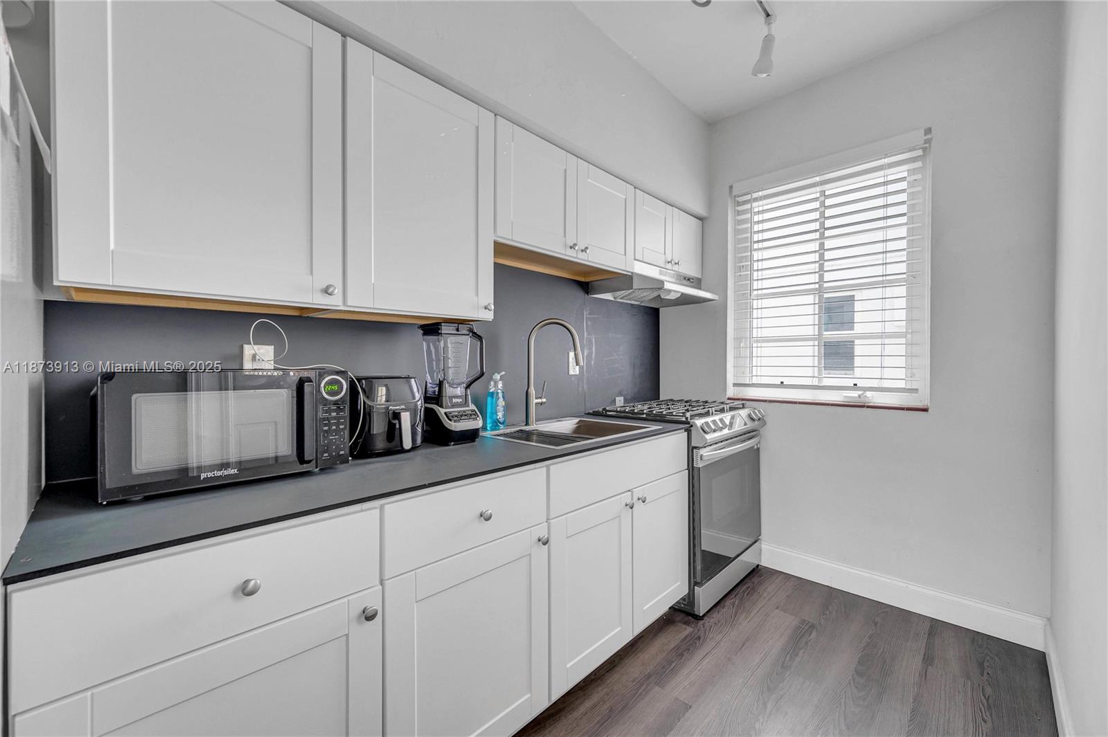 OCEAN BEACH ADDN NO 3 - Residential Income