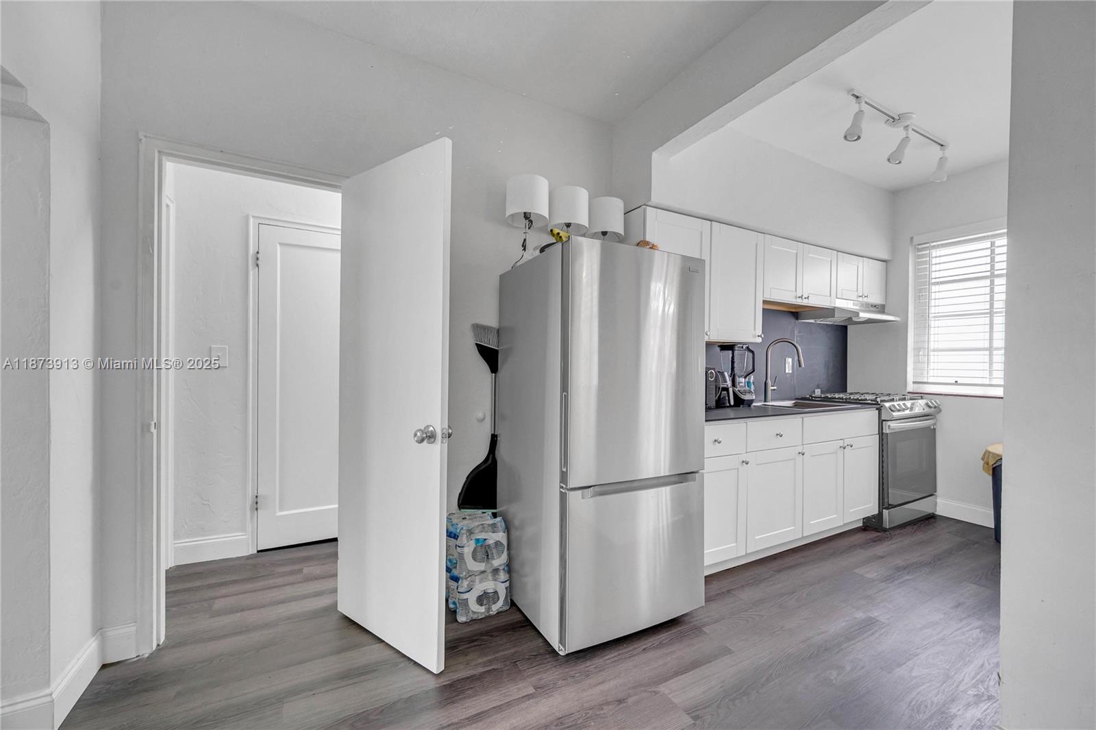 OCEAN BEACH ADDN NO 3 - Residential Income