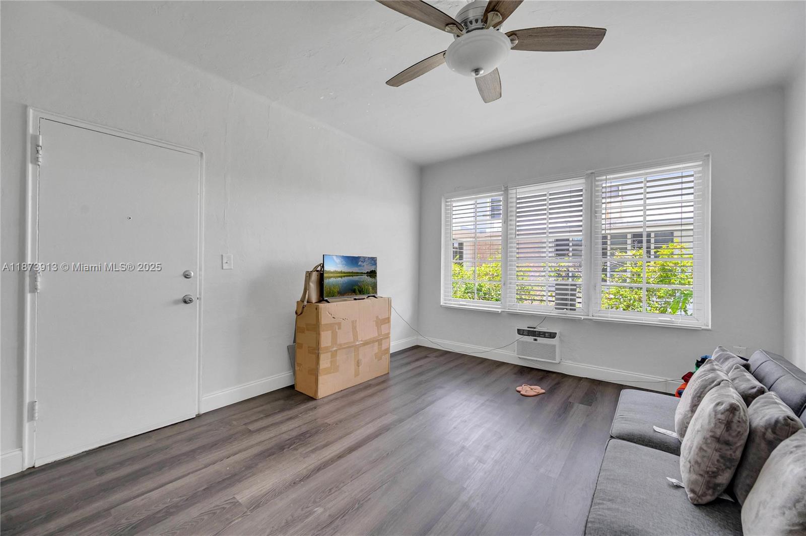 OCEAN BEACH ADDN NO 3 - Residential Income