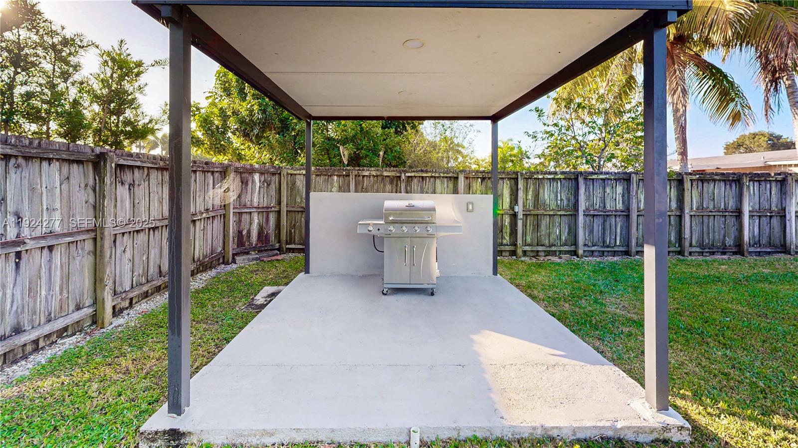 BUSCH GARDENS SOUTH - Residential