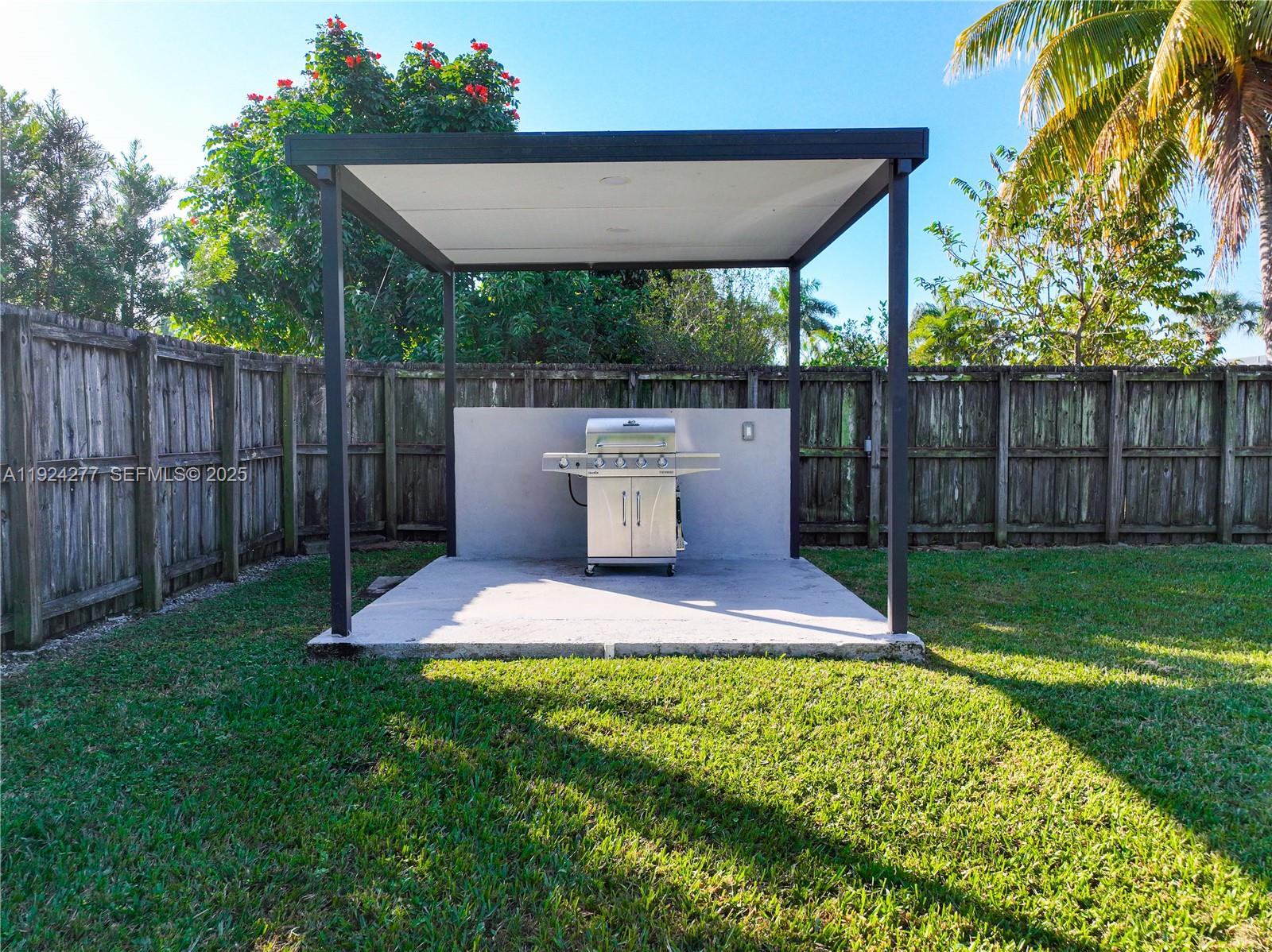 BUSCH GARDENS SOUTH - Residential