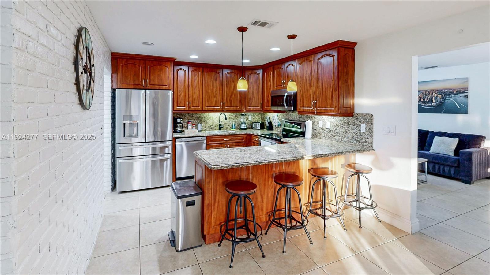 BUSCH GARDENS SOUTH - Residential