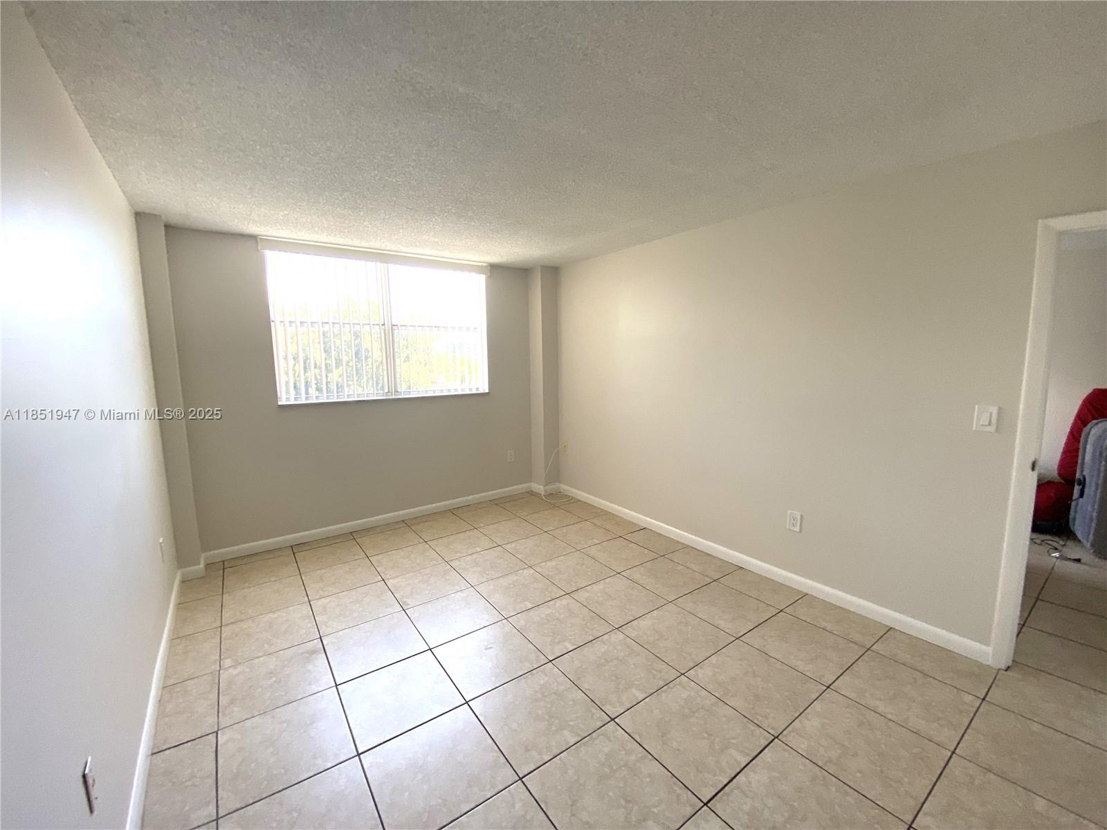 TALL TREES CONDO - Residential