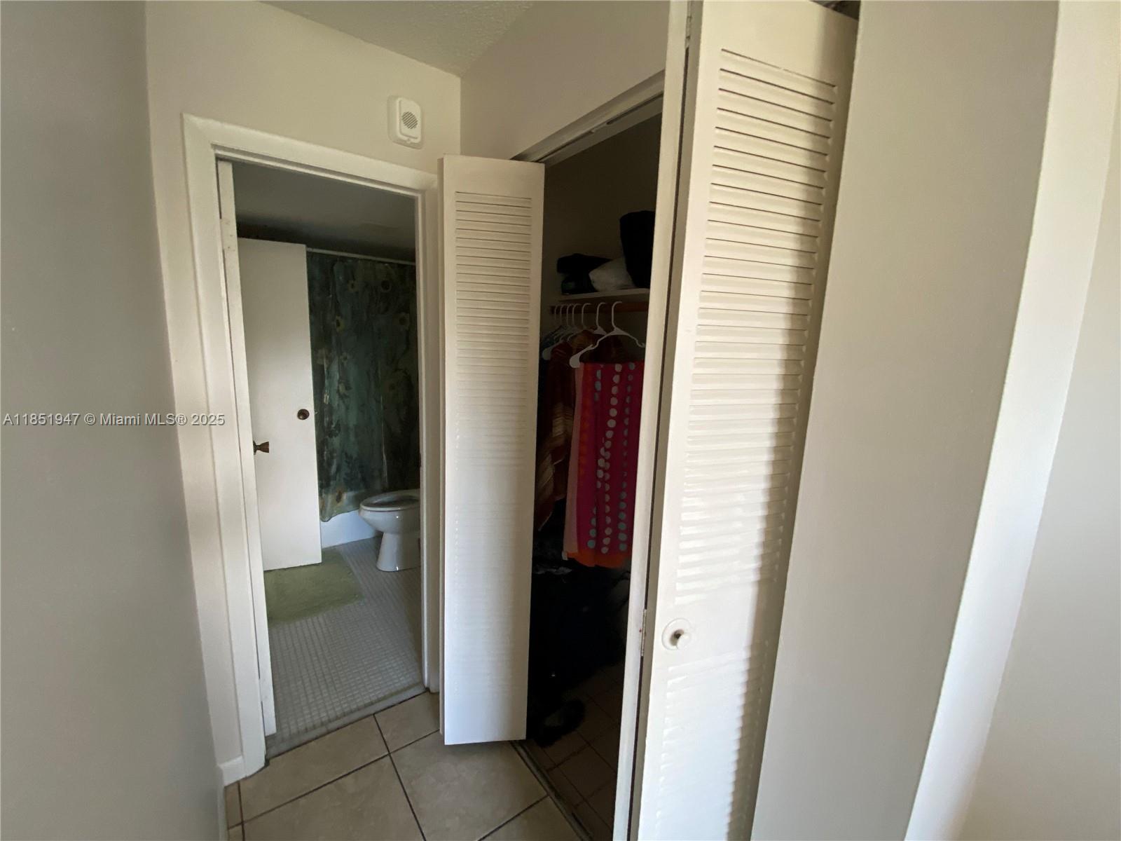 TALL TREES CONDO - Residential