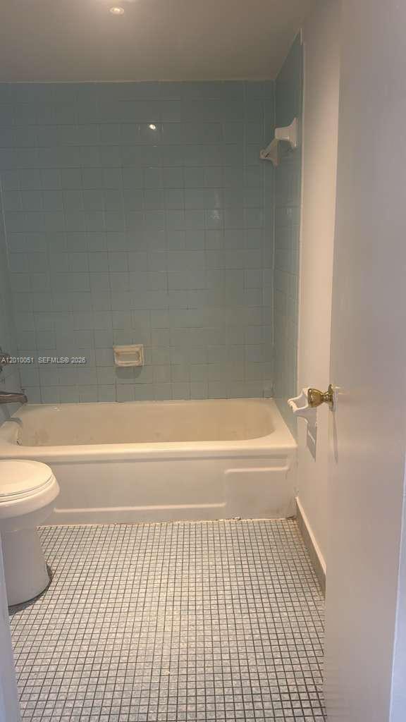 VERSAILLES GARDENS CONDO - Residential