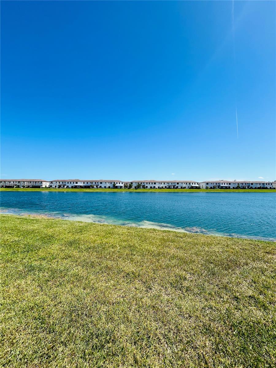 ENCLAVE SOUTH PHASE 2 - Residential