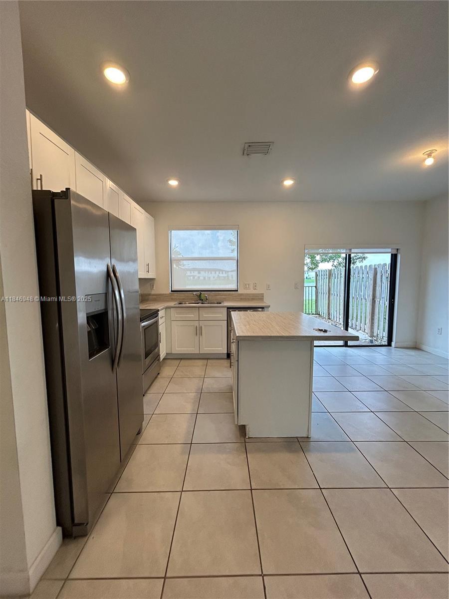 ENCLAVE SOUTH PHASE 2 - Residential