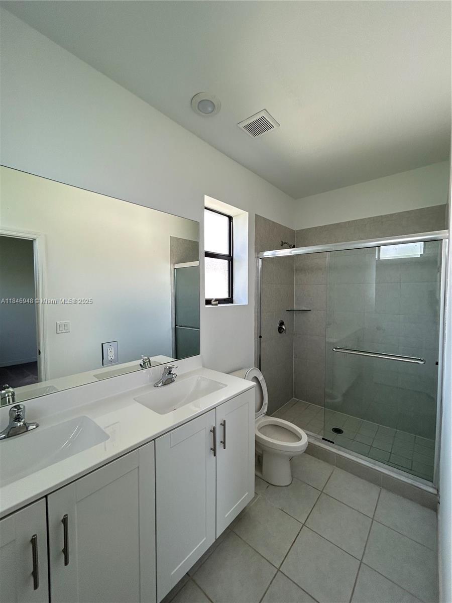 ENCLAVE SOUTH PHASE 2 - Residential