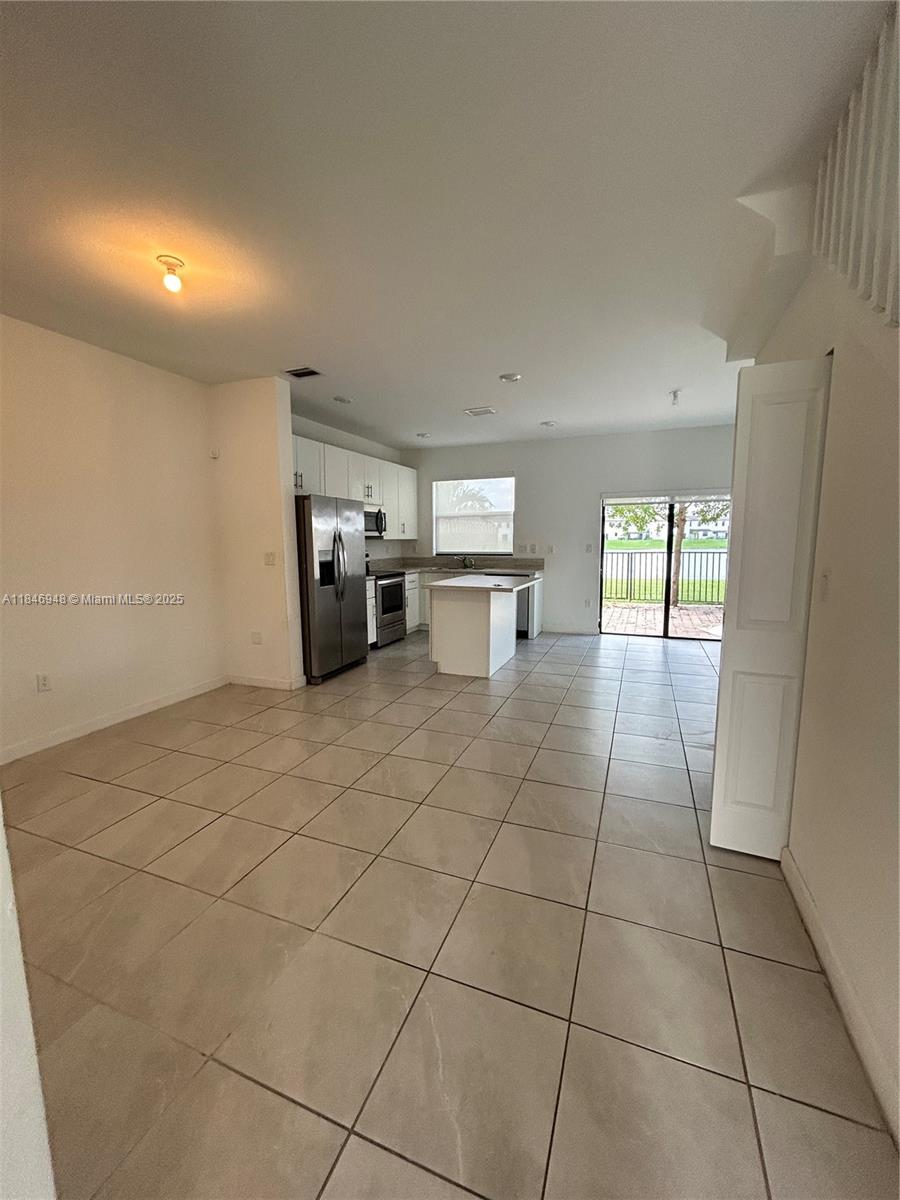 ENCLAVE SOUTH PHASE 2 - Residential