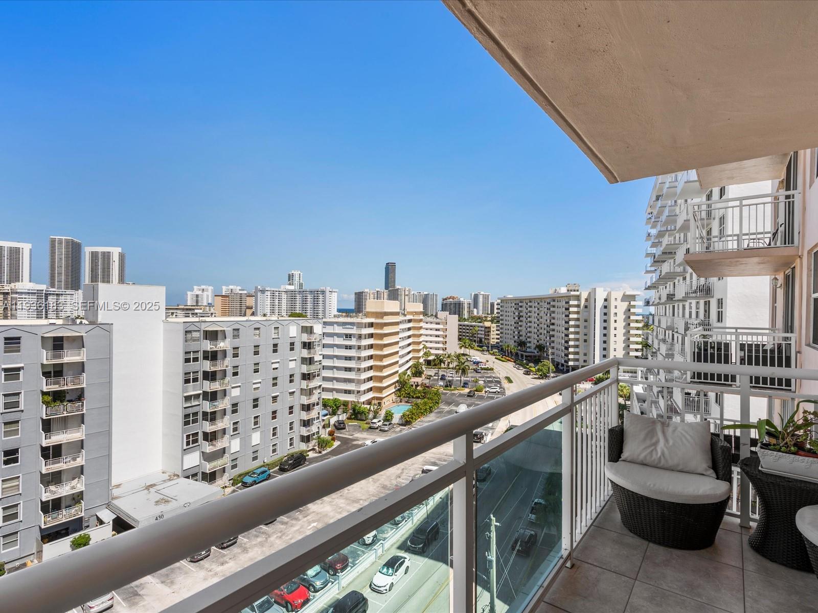 GOLDEN HORN CONDO - Residential