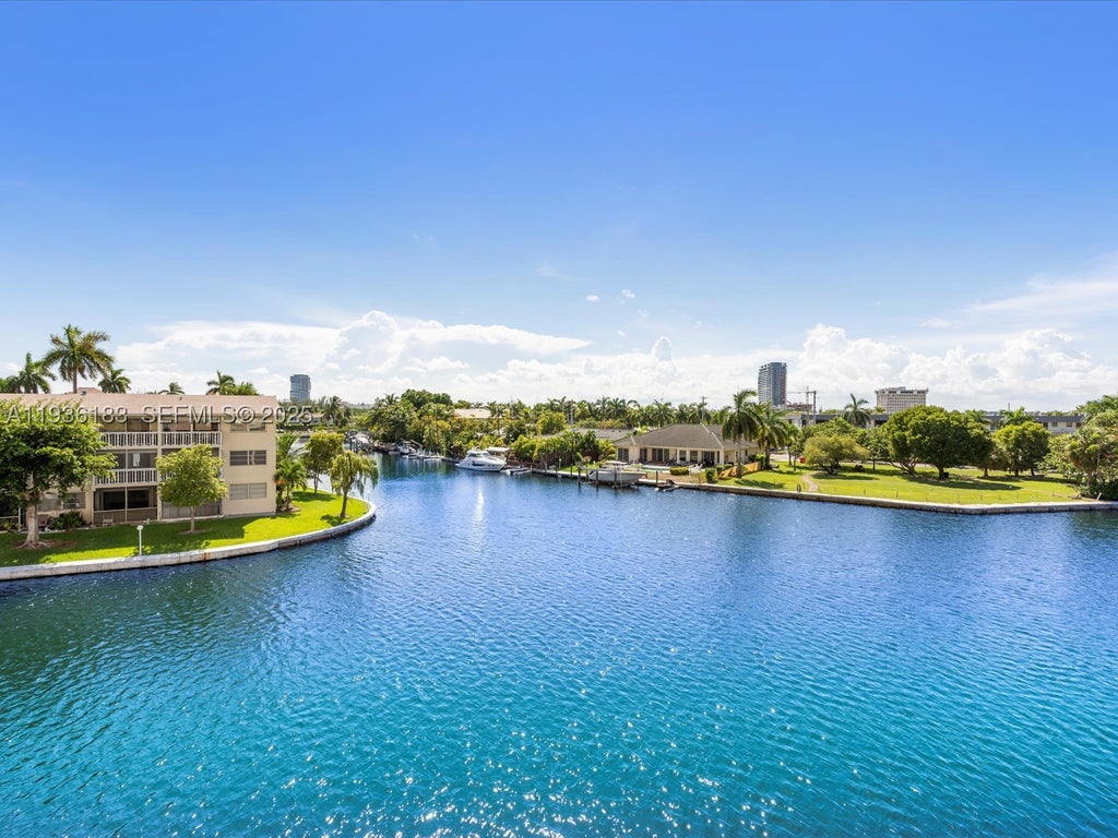 Photo of 437 NE Golden Isles Dr #9H, Hallandale Beach, FL 33009 (MLS # A11936183)