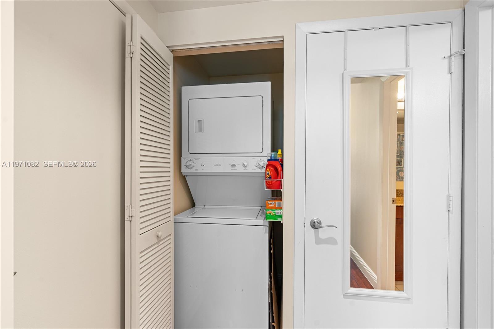 DOWNTOWN DADELAND CONDO N - Residential