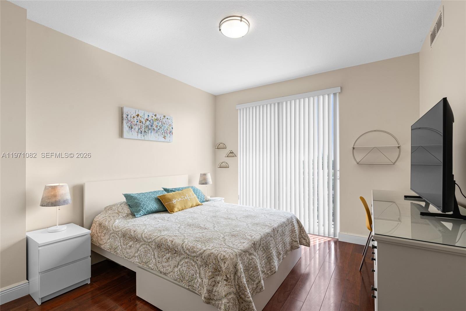 DOWNTOWN DADELAND CONDO N - Residential