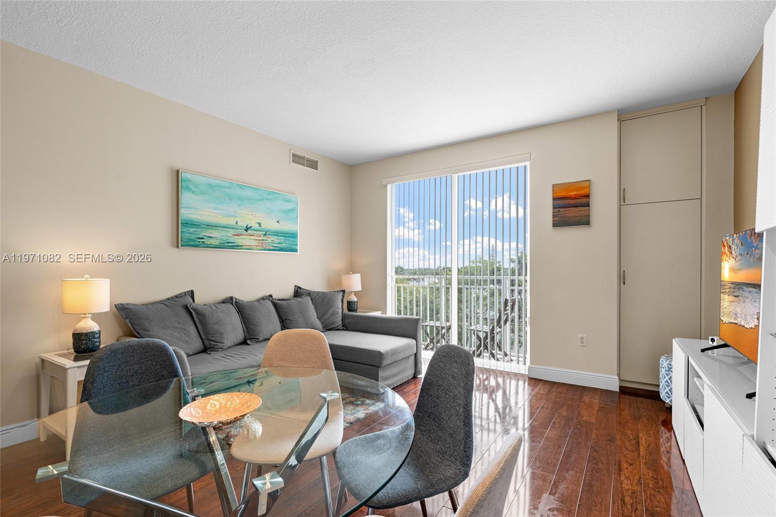DOWNTOWN DADELAND CONDO N - Residential