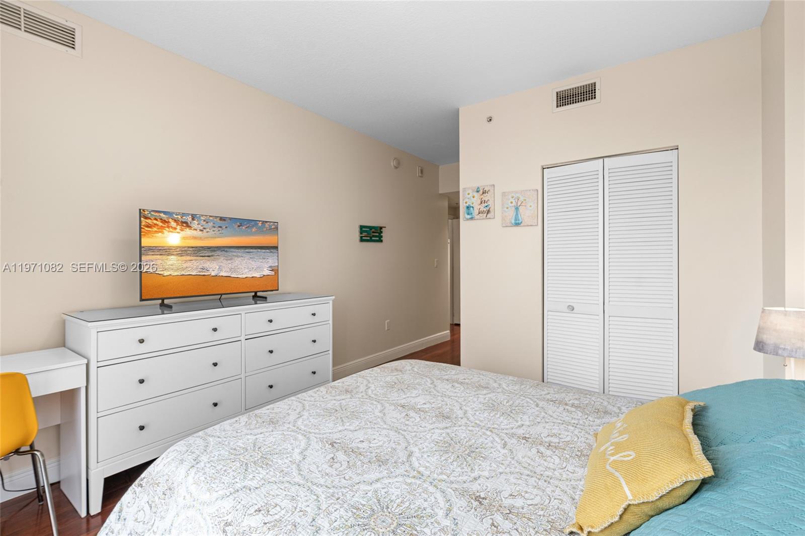 DOWNTOWN DADELAND CONDO N - Residential