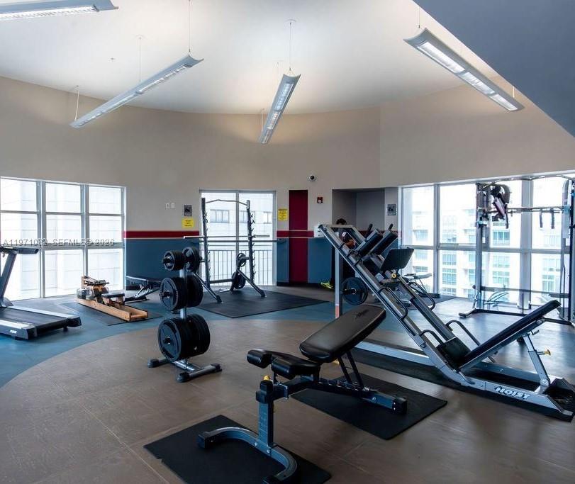 DOWNTOWN DADELAND CONDO N - Residential