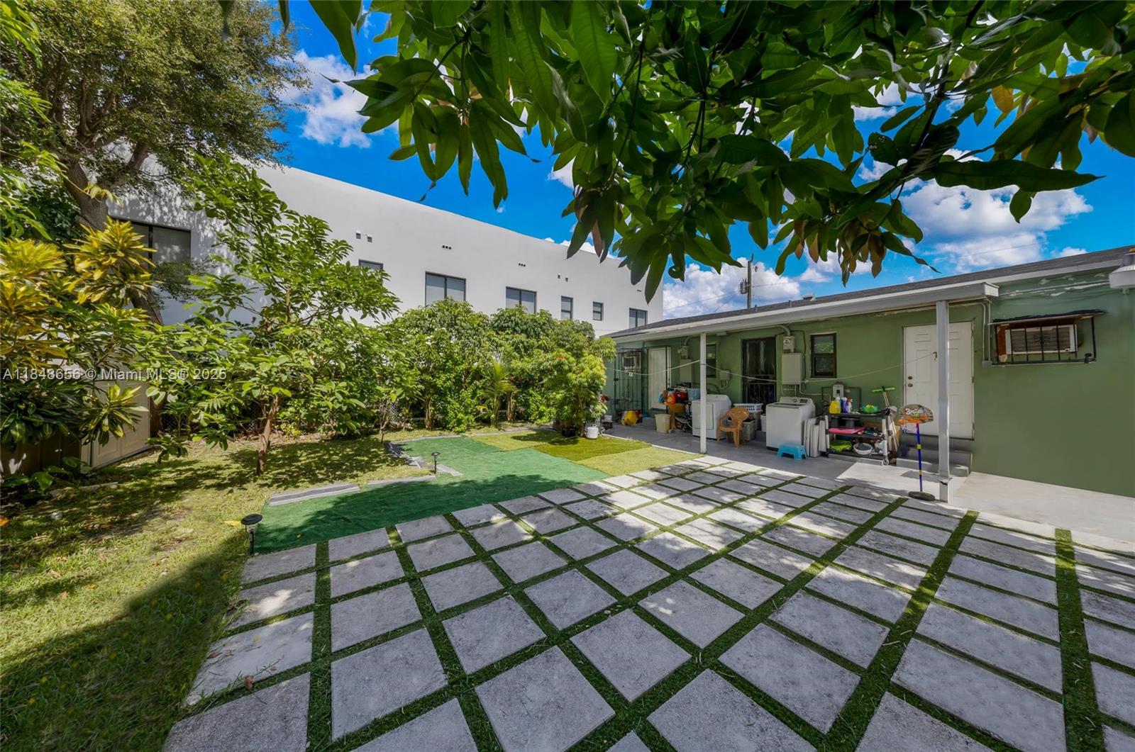 HELMS FIRST ADDN - Residential Income