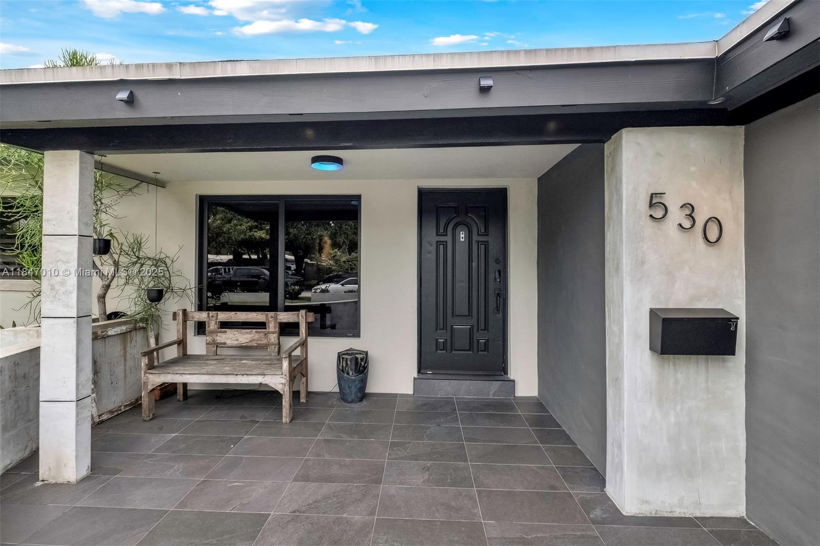 LLOYD ESTATES ADD RESUB - Residential