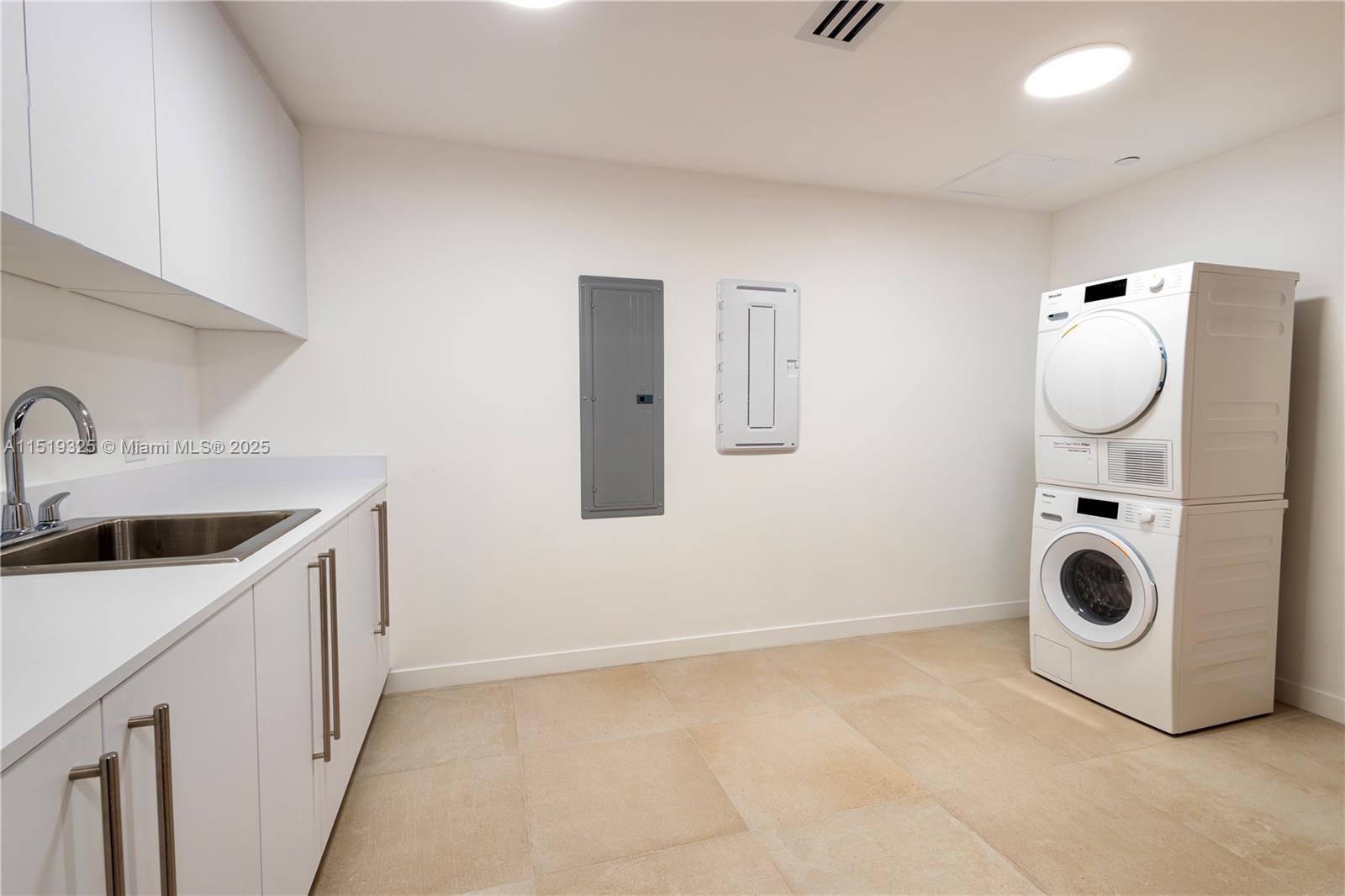 Onda Residences - Residential