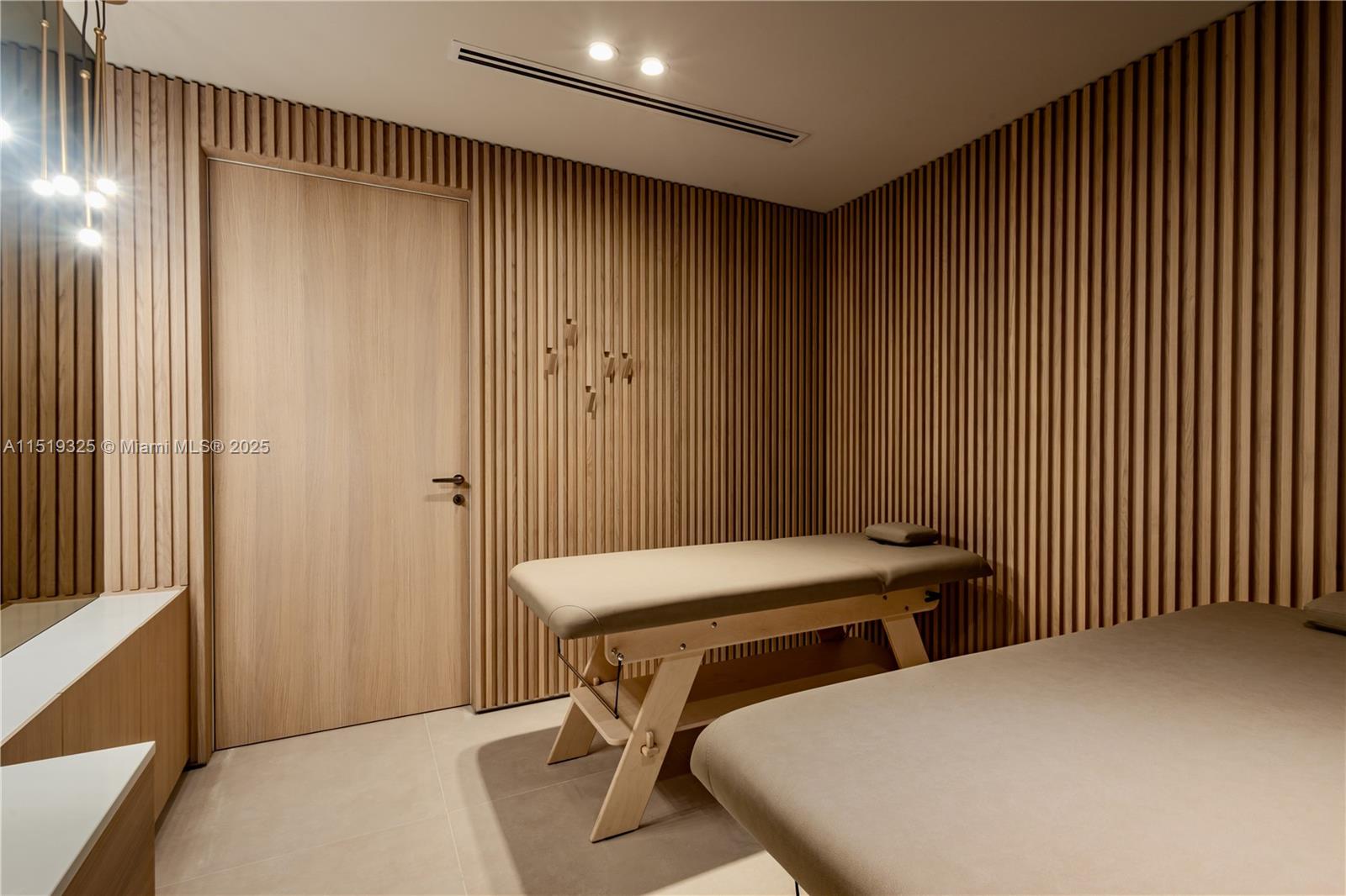 Onda Residences - Residential