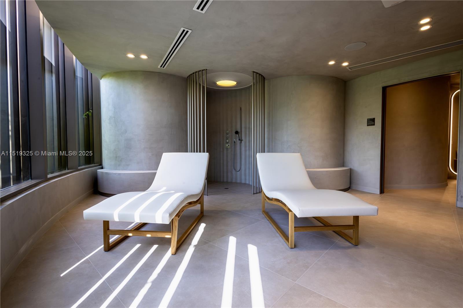 Onda Residences - Residential