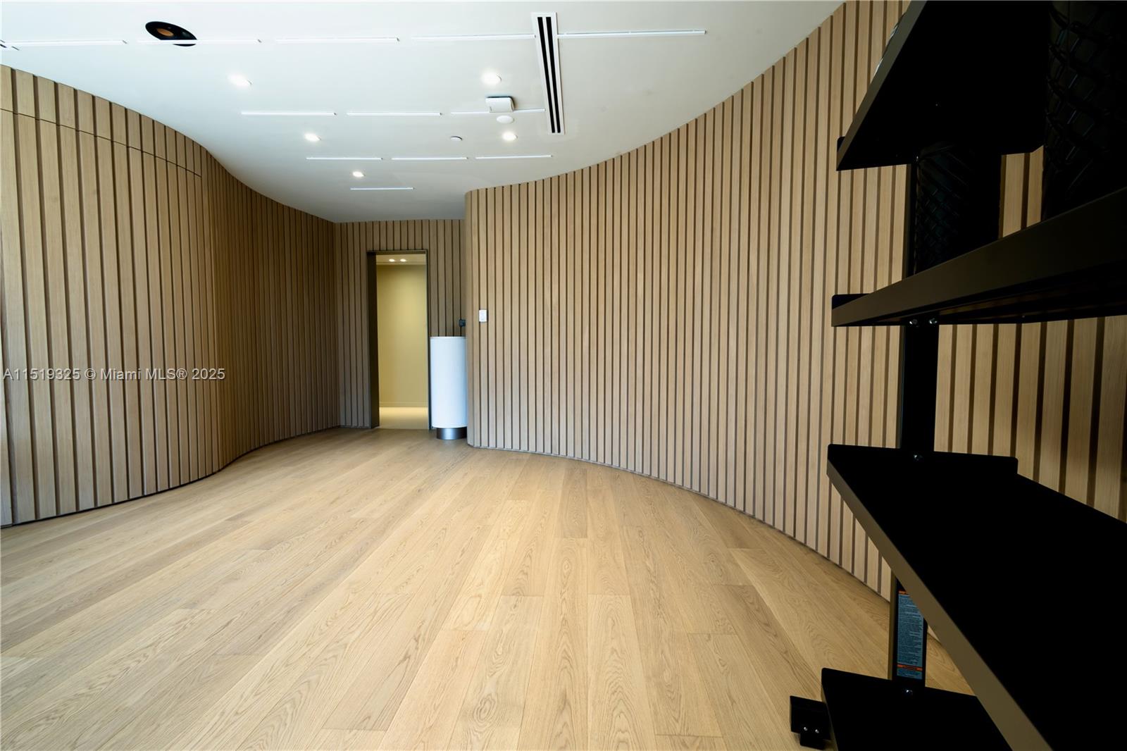 Onda Residences - Residential