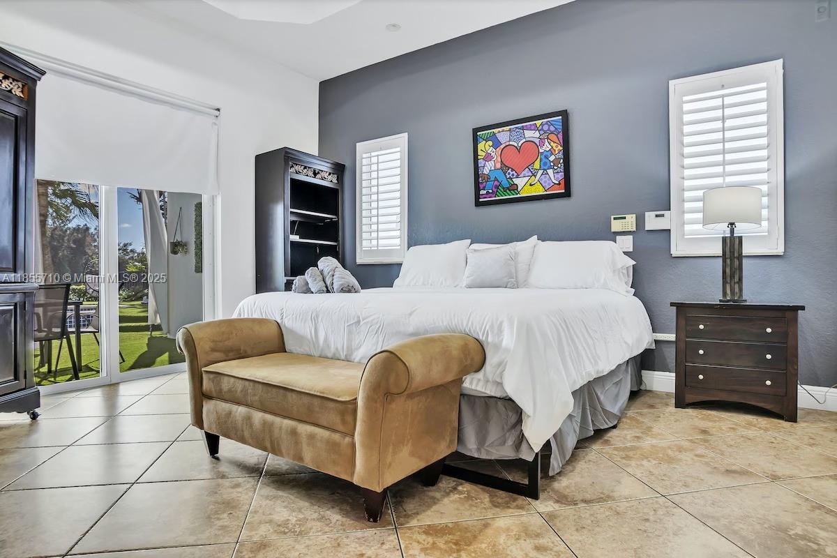 ORANGEBROOK GOLF ESTATES - Residential Lease