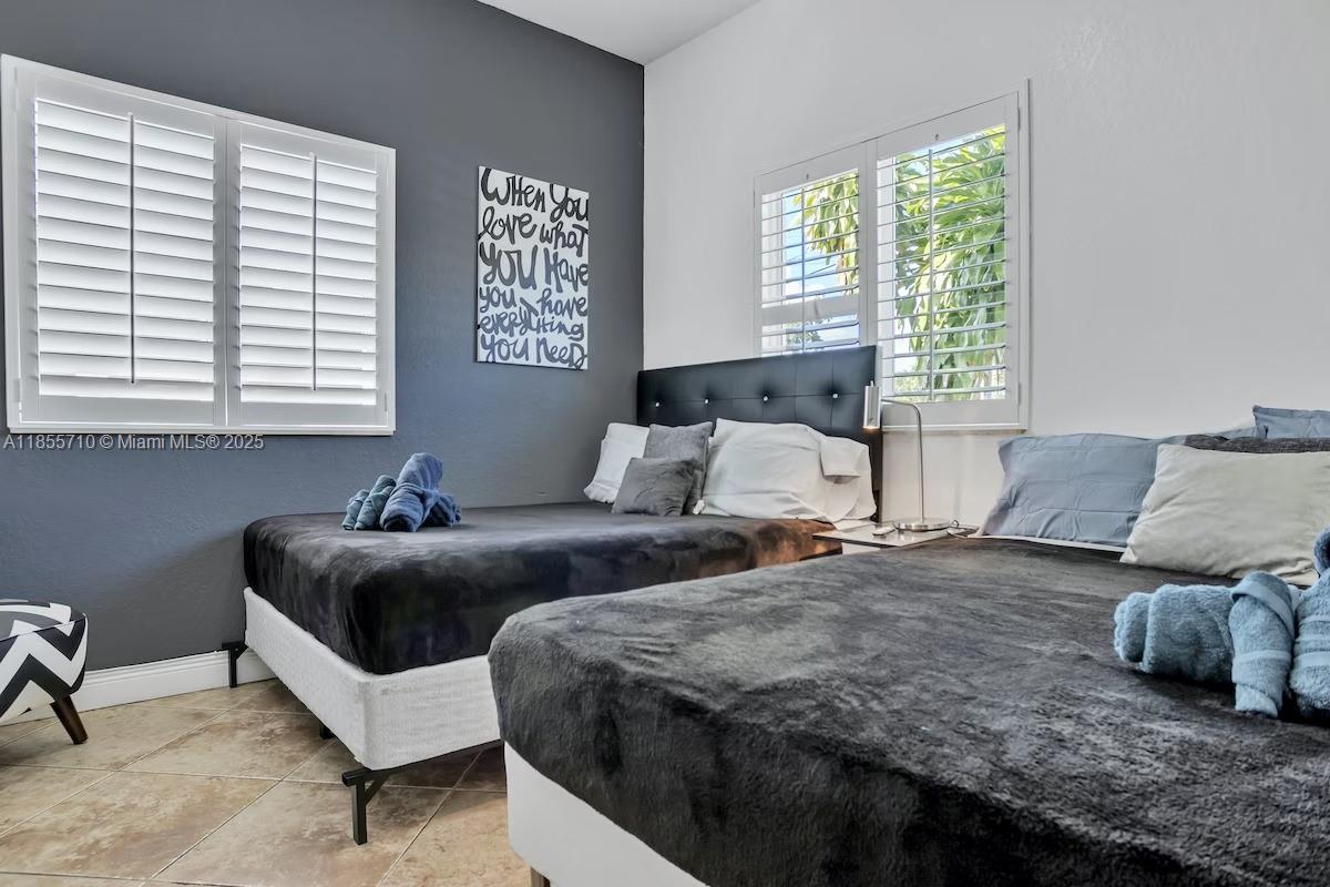 ORANGEBROOK GOLF ESTATES - Residential Lease