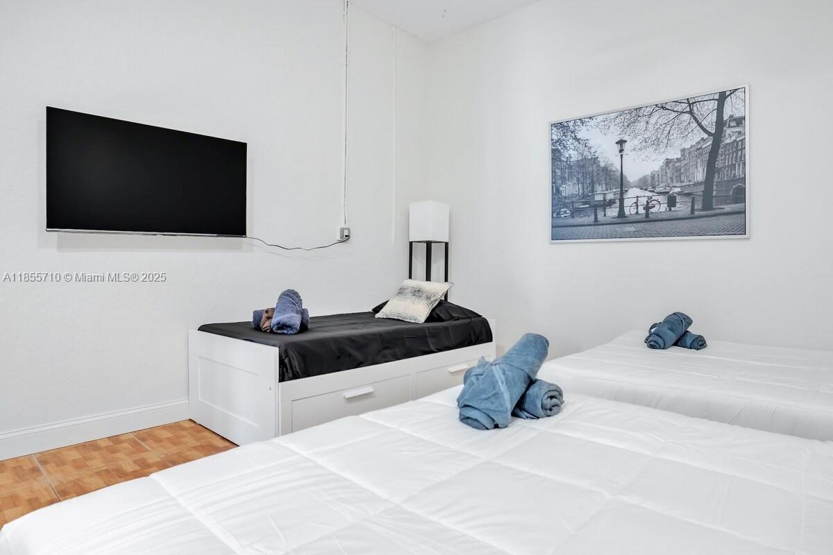 ORANGEBROOK GOLF ESTATES - Residential Lease