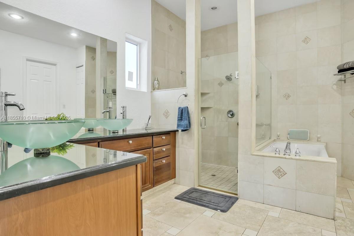 ORANGEBROOK GOLF ESTATES - Residential Lease