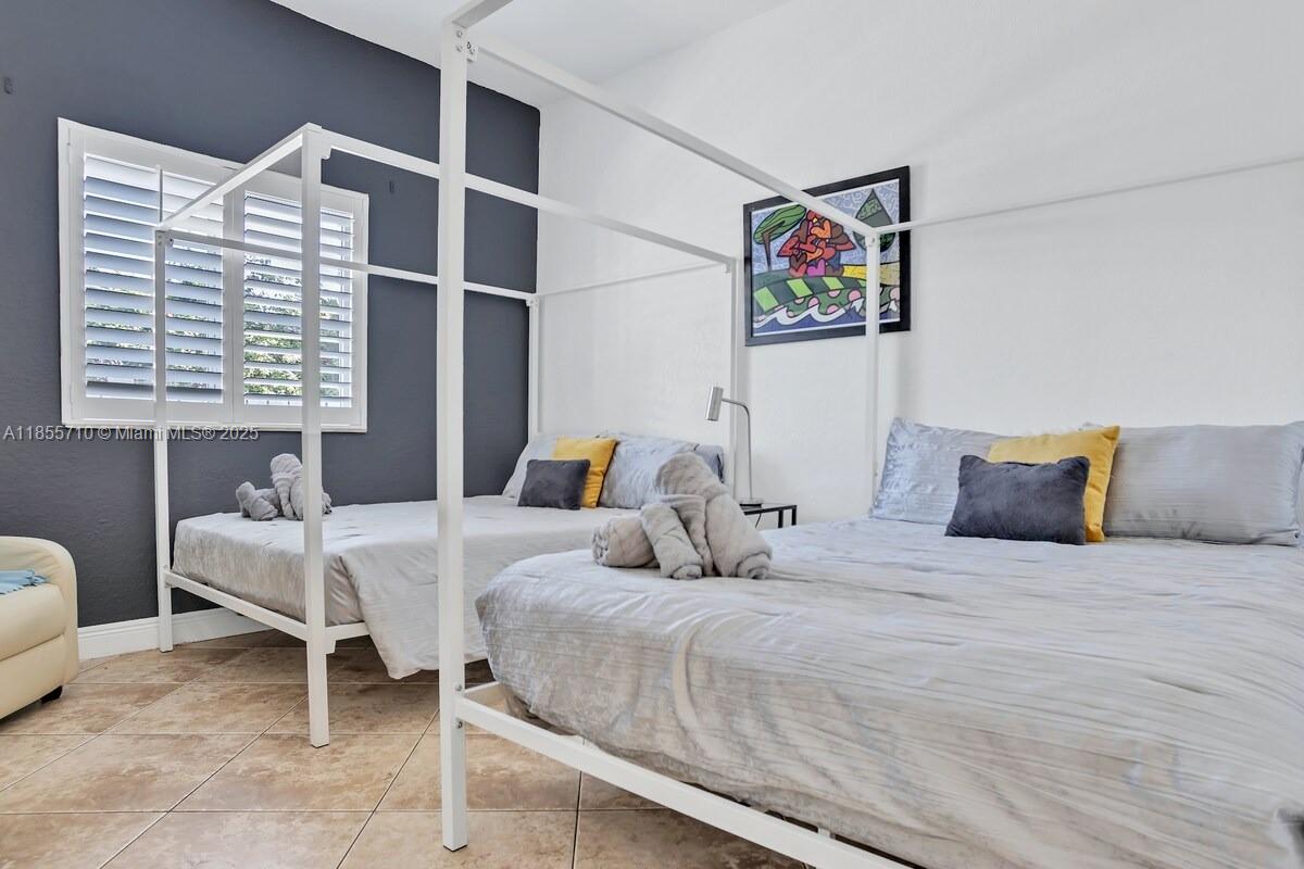 ORANGEBROOK GOLF ESTATES - Residential Lease