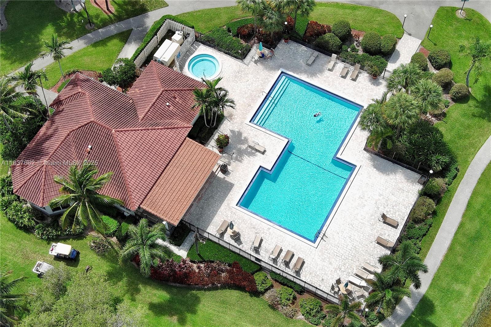 LAKESIDE CONDO - Residential Lease