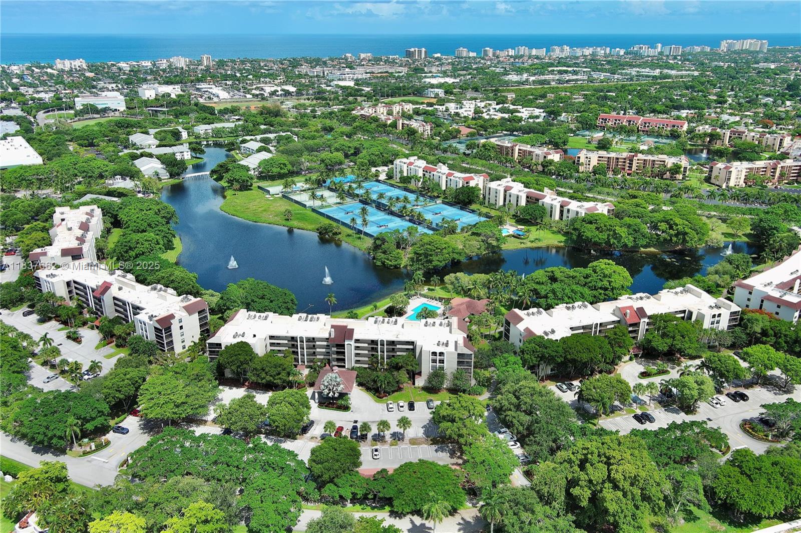 LAKESIDE CONDO - Residential Lease