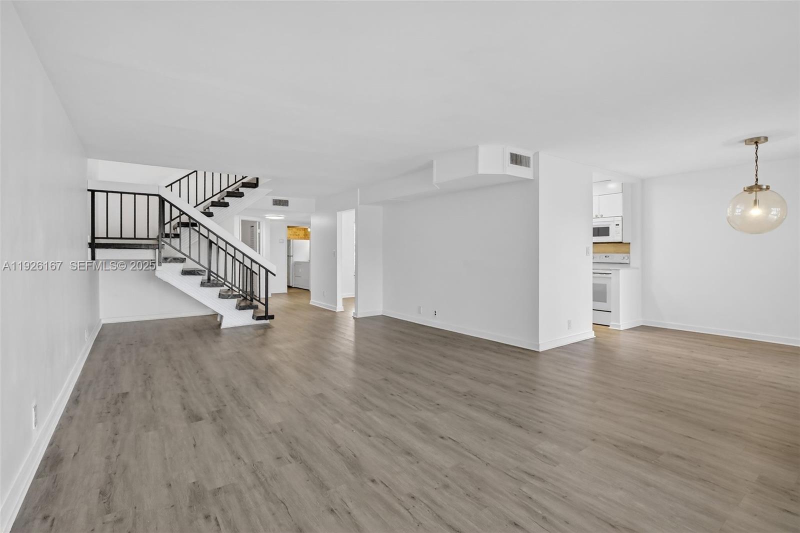 TRELLISES 1A CONDO - Residential