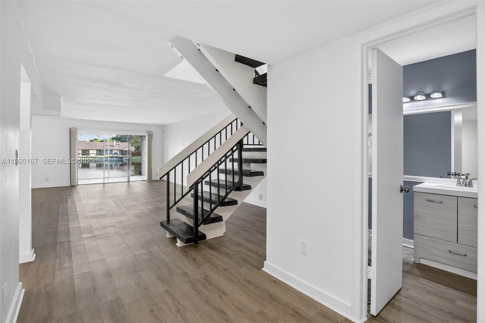 9703 N New River Canal Rd 103